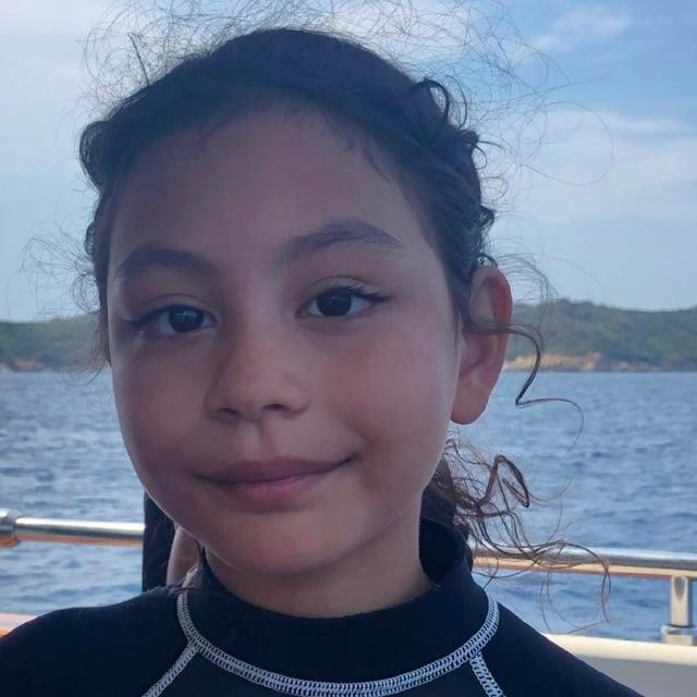 小霓娜图片,安娜和诺一霓娜