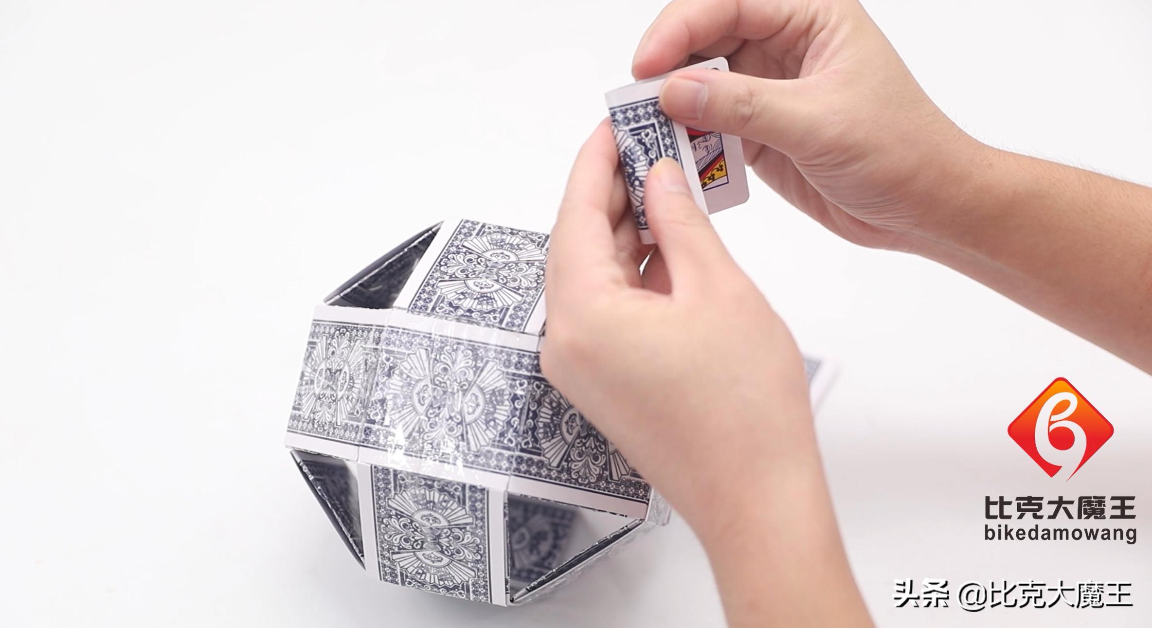 旧扑克牌别扔了，教你做解压圆球，拿到手就想玩，大人小孩都喜欢