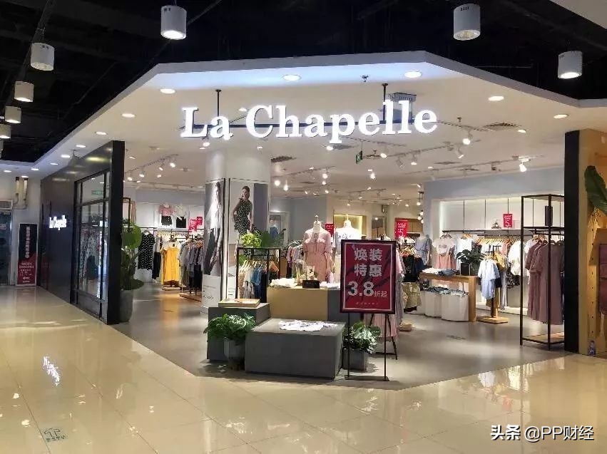 半年亏损5亿的服装店,半年亏5亿关店超2000家