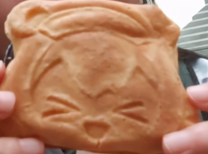 原神烧火爆日本，需摇号购买，附赠周边被炒到400元