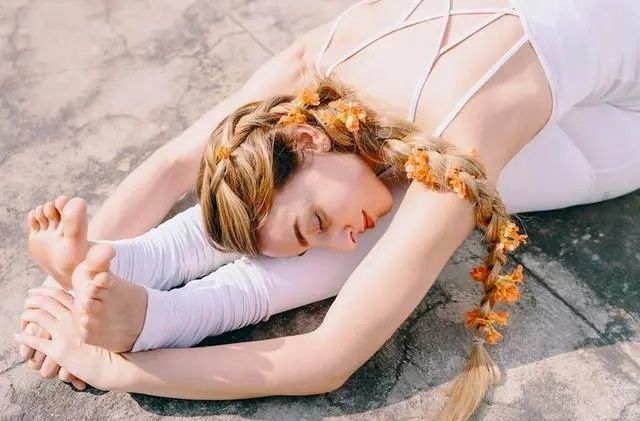 零基础哈他瑜伽入门,哈他瑜伽和哈他正位有什么区别