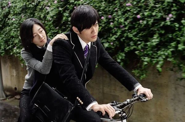 新综艺上线！周杰伦如何做大了自己的商业帝国？