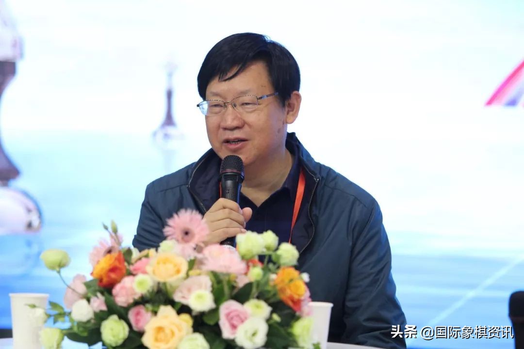 大师零距离：*疆新**财大师生与叶江川许昱华访谈交流