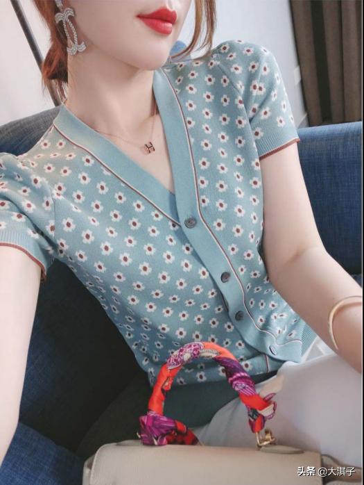 有的t恤特显壮,有一件百搭的t恤