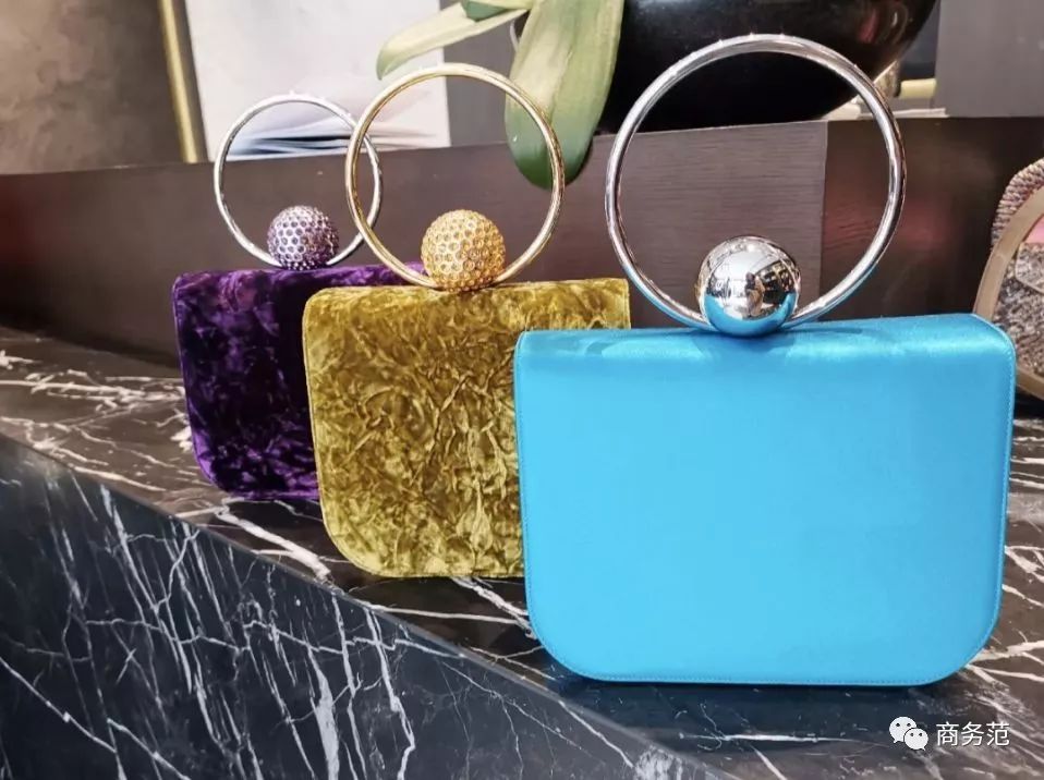 包女高级感轻奢上档次ysl,ysl腋下包轻奢小众高级感