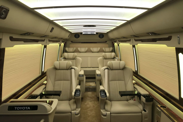 最喜欢的丰田考斯特中巴车,丰田考斯特网红