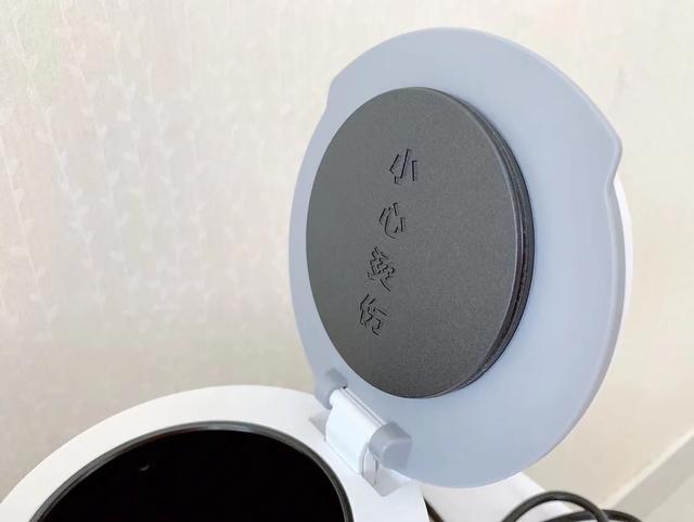 新买的女裤怎么清洗,洗休闲裤的正确方法