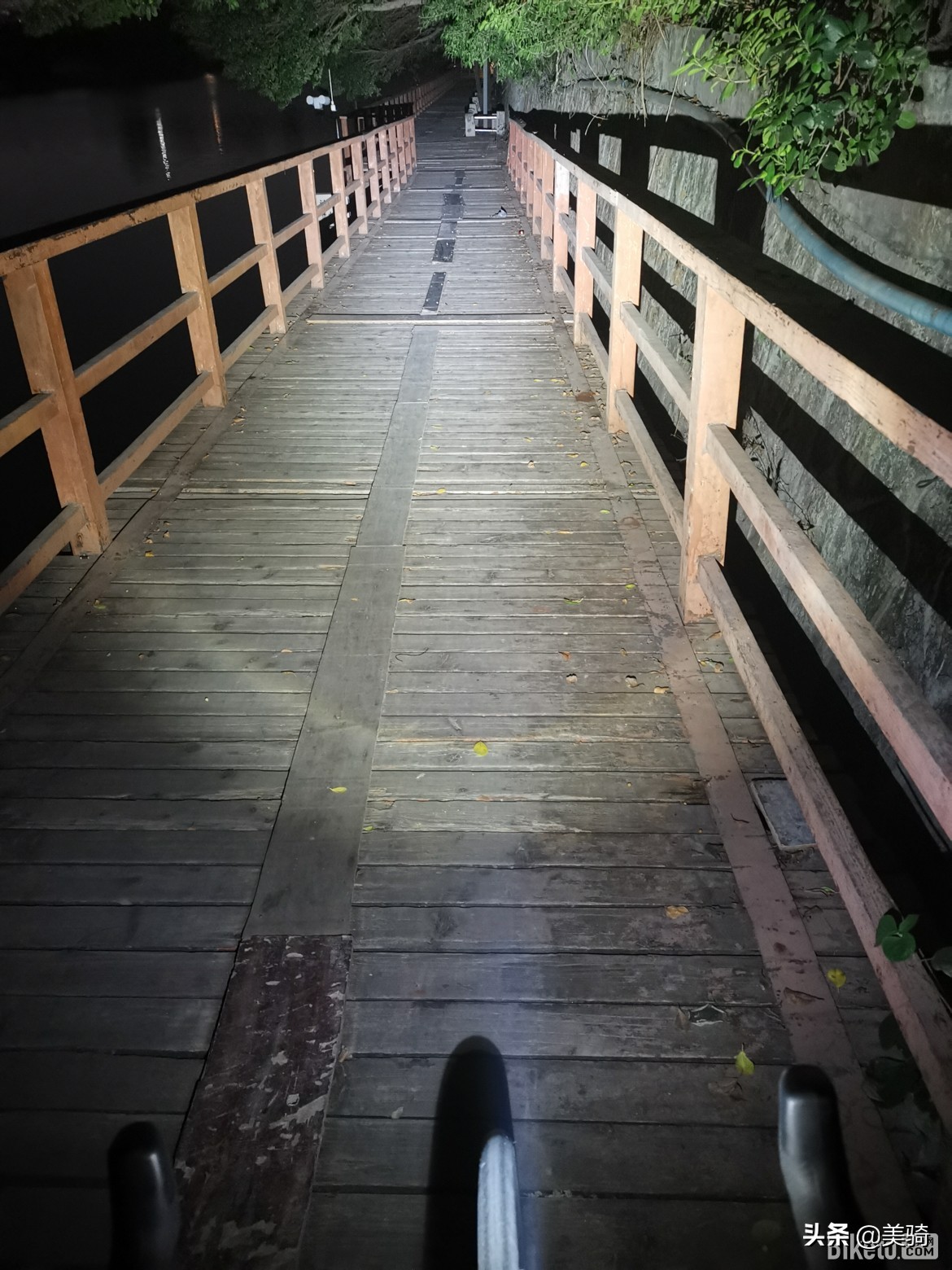 十大公认最好的骑行灯,单车夜行骑行灯