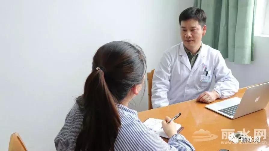 男性也会得乳腺癌?丽水男子得乳腺癌,全乳切除!有这种症状的男性朋友要重视了