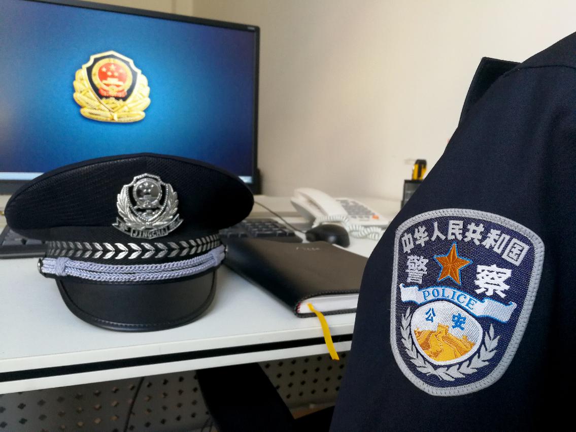 没想到这一去便是永别，51岁的他连续工作40小时后，倒在了工作岗位上...