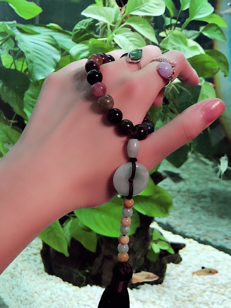 碧玺好坏功效一样吗,碧玺和彩宝的价格区别