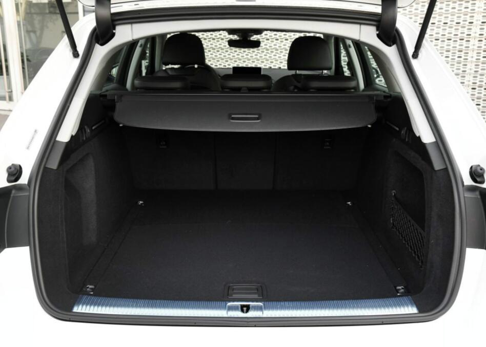 奥迪a4allroad后排空间测评,奥迪a4allroad2014测评