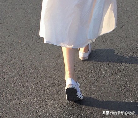 朋友是个绿茶婊,朋友是绿茶婊但是对我挺好