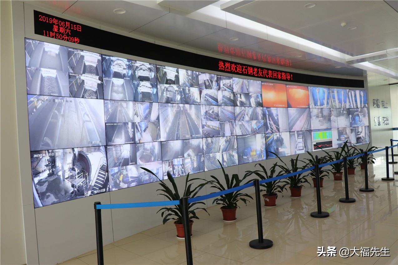 钢铁年代战友重逢,钢铁情怀