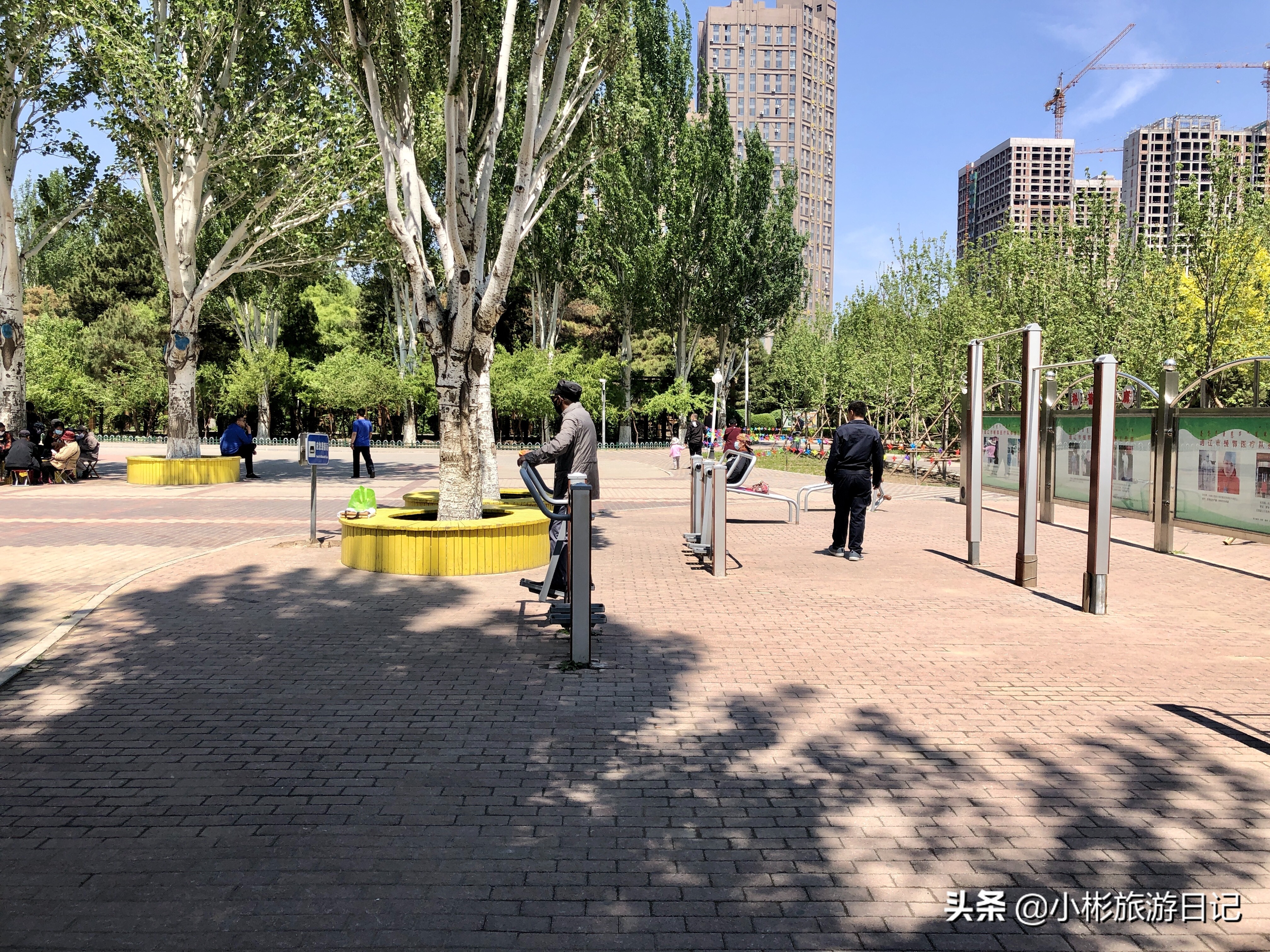 通辽休闲广场,通辽人民公园娱乐场所