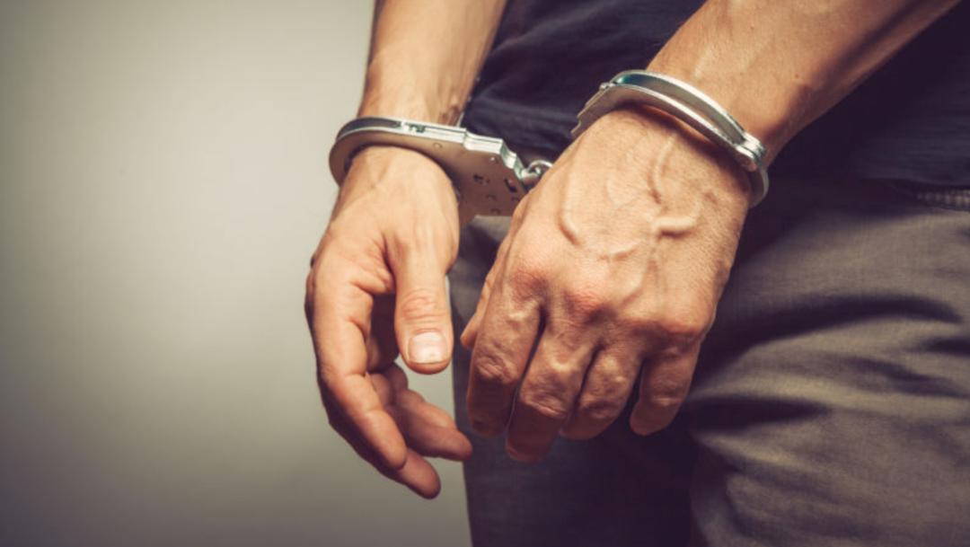 男子多次家暴恐吓前妻被判8个月,男子无视保护令家暴前妻获刑