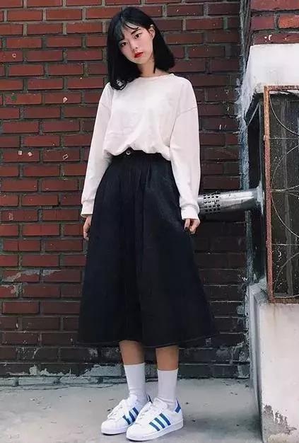 韩系短款双拉链卫衣穿搭,冬季韩系卫衣穿搭套装