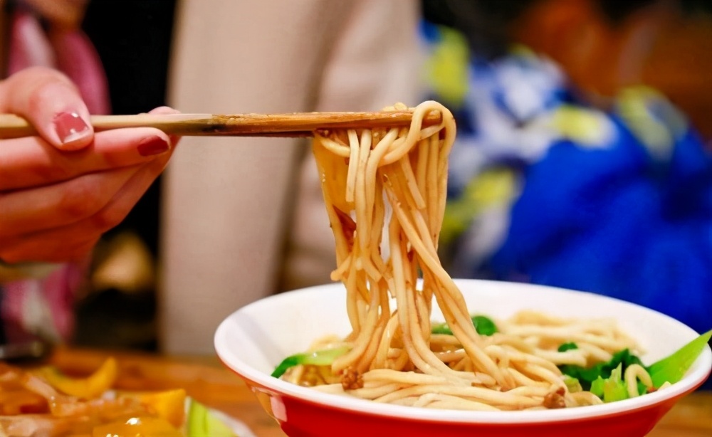 生意特别差怎么救活,玫瑰面馆起死回生