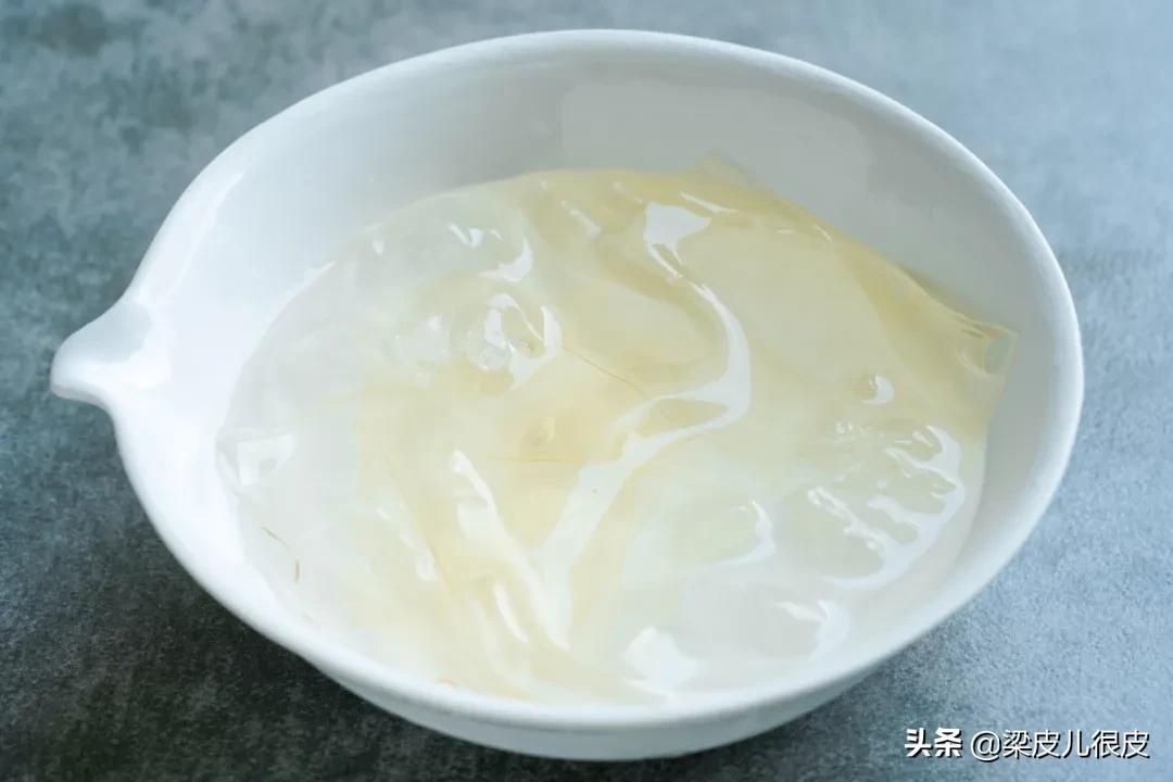 我的理想是开一家甜品店,等我老了想开一间甜品店