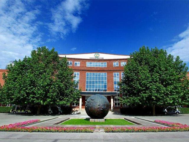 北京海淀外国语实验学校课程表,海淀外国语实验学校评价