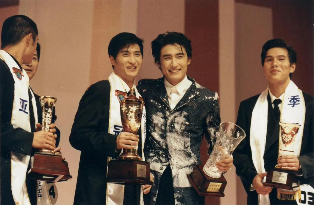 中国十位黄金单身汉,至今未婚的5位黄金单身汉