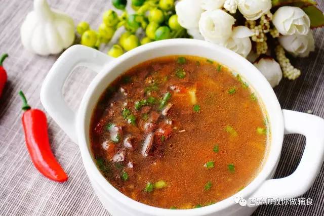 宝宝吃什么菜补锌补铁,宝宝贫血补铁还是补锌