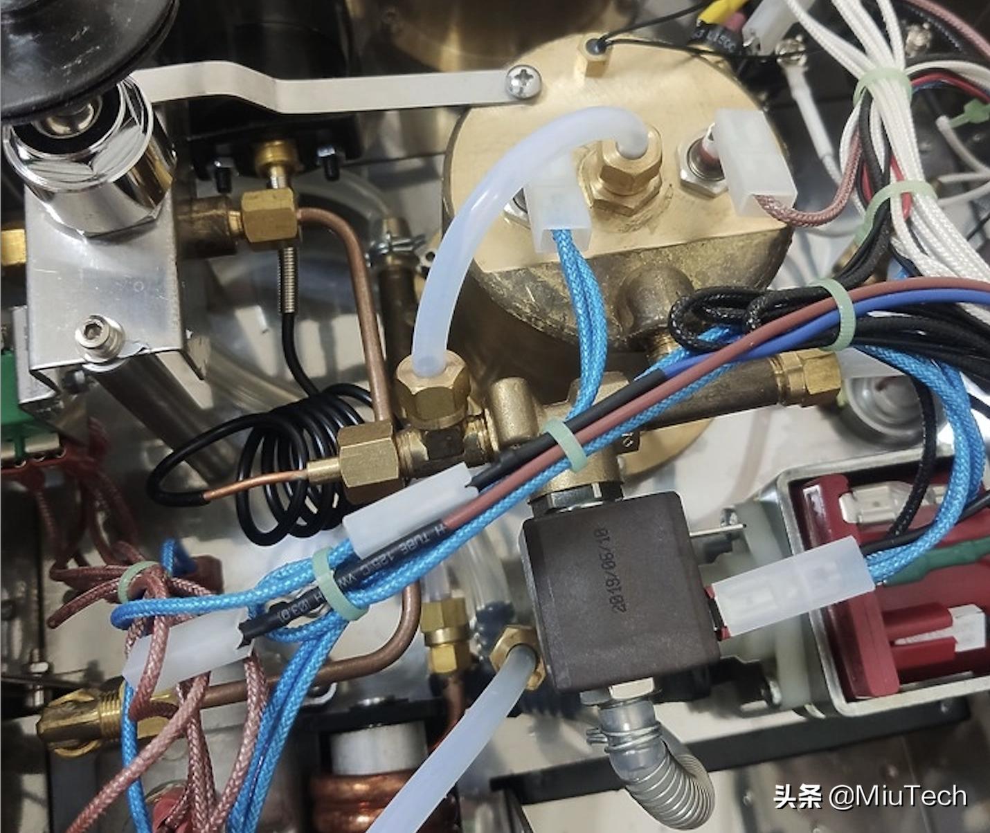 进阶半自动咖啡机,意式半自动咖啡机怎么选