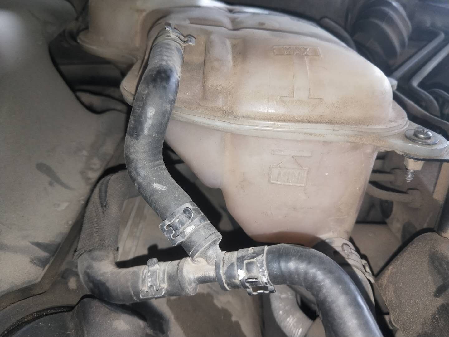 奥迪6缸2.8发动机通病,奥迪2.8v6发动机抖动缺缸