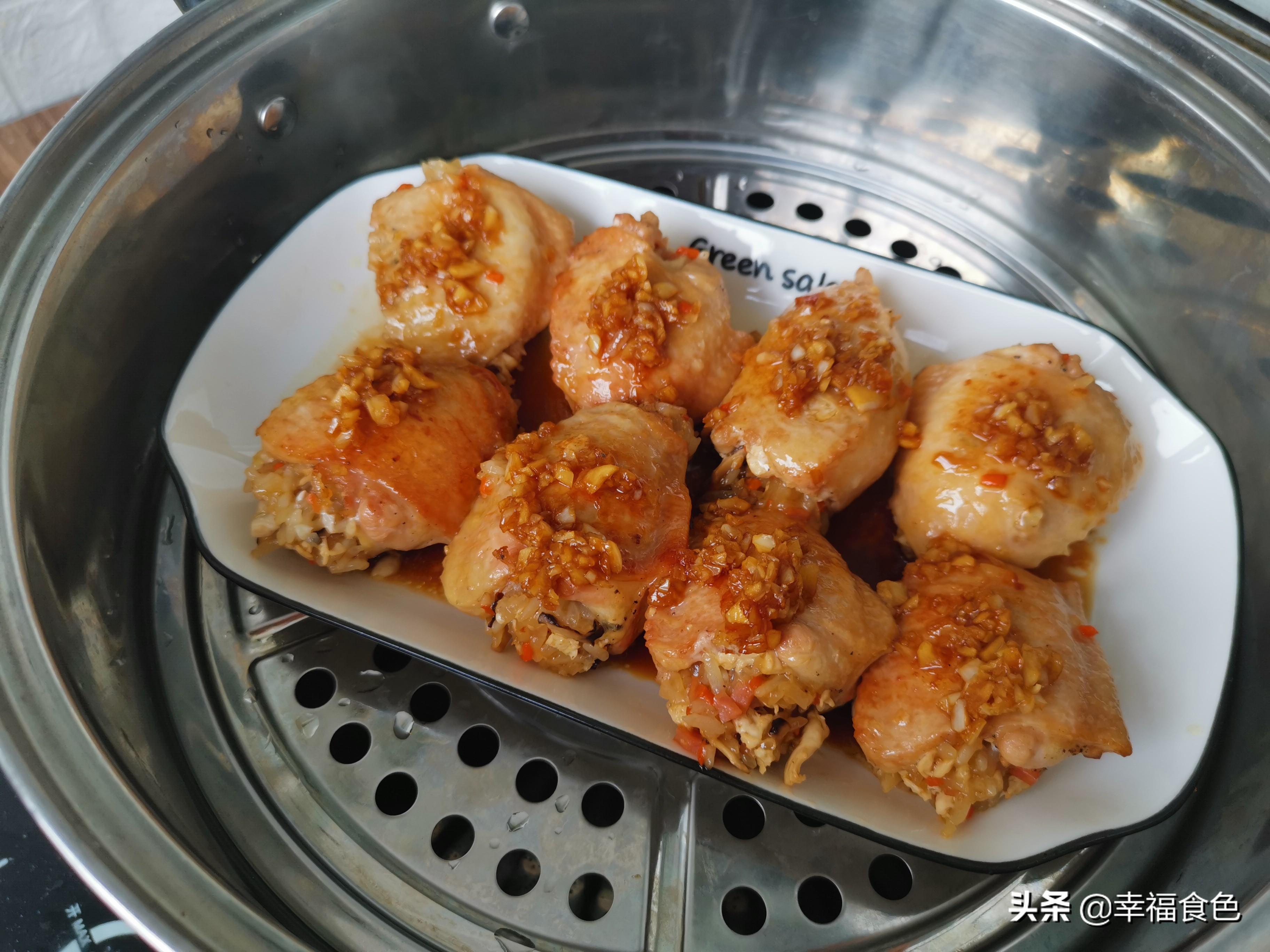 鸡翅包饭味道不错,鸡翅包饭外酥里嫩超好吃