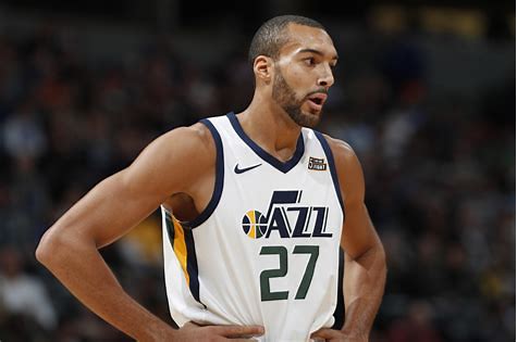 联盟戈贝尔防守,联盟防守詹姆斯第一人