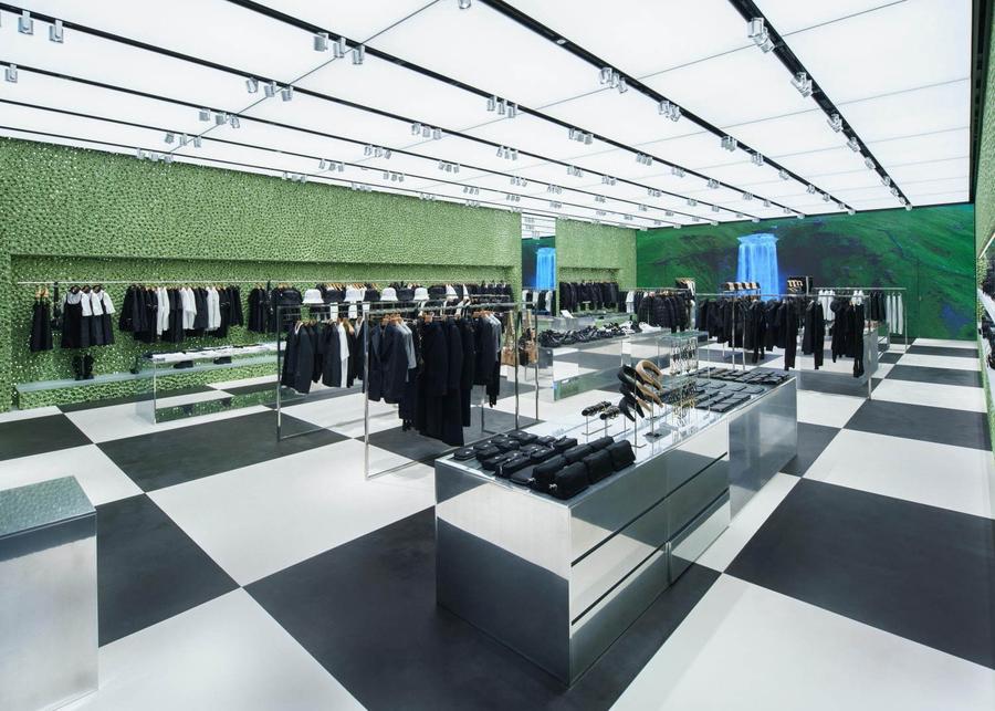 prada品牌墙,prada设计用色