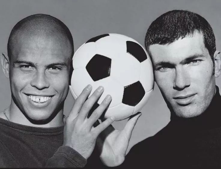 别样“情人”——足球场上那些相爱相杀的宿敌们