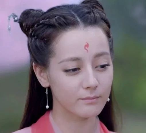 杨幂枕上书大婚,杨幂赵又廷枕上书