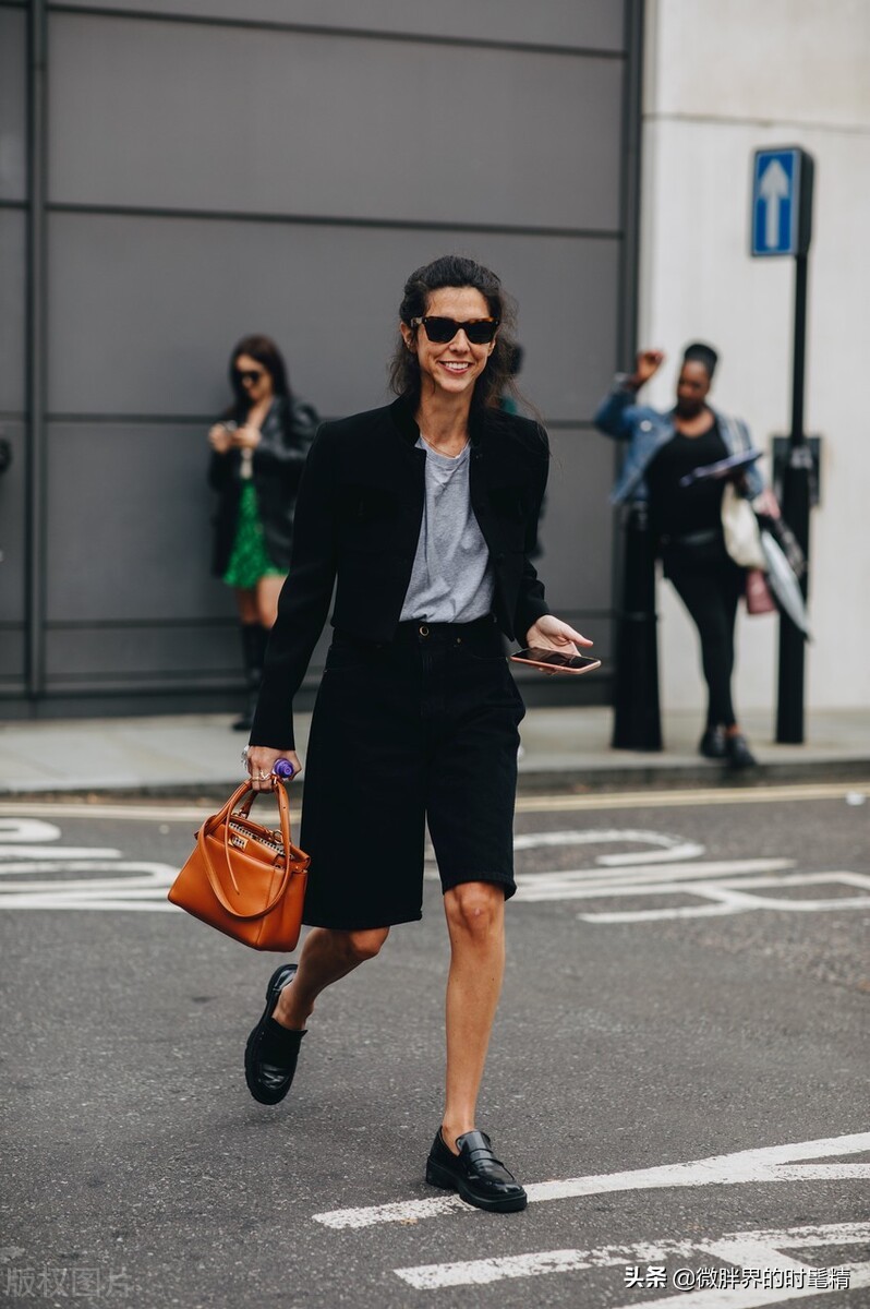 以前看不上的鞋,今年流行什么样的方跟鞋