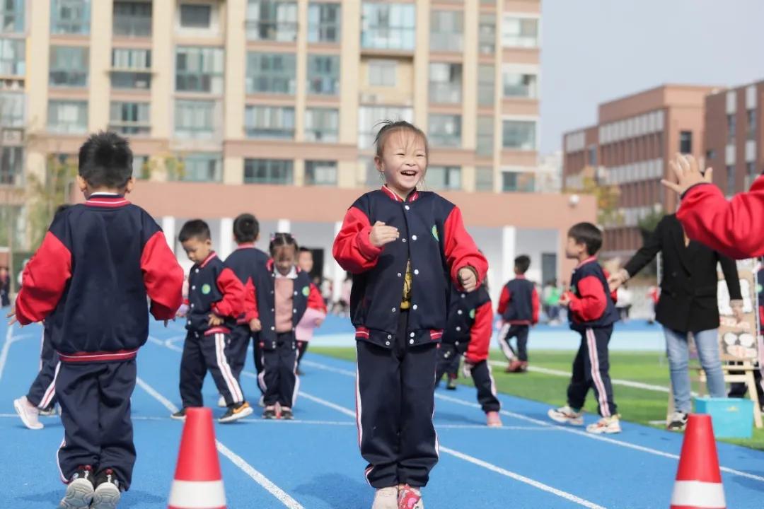 运动润童心快乐助成长,运动润童心健康筑梦想