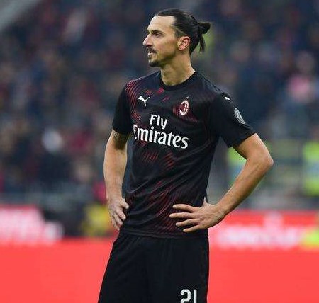 伊布18年回国家队,伊布时隔七年重返圣西罗