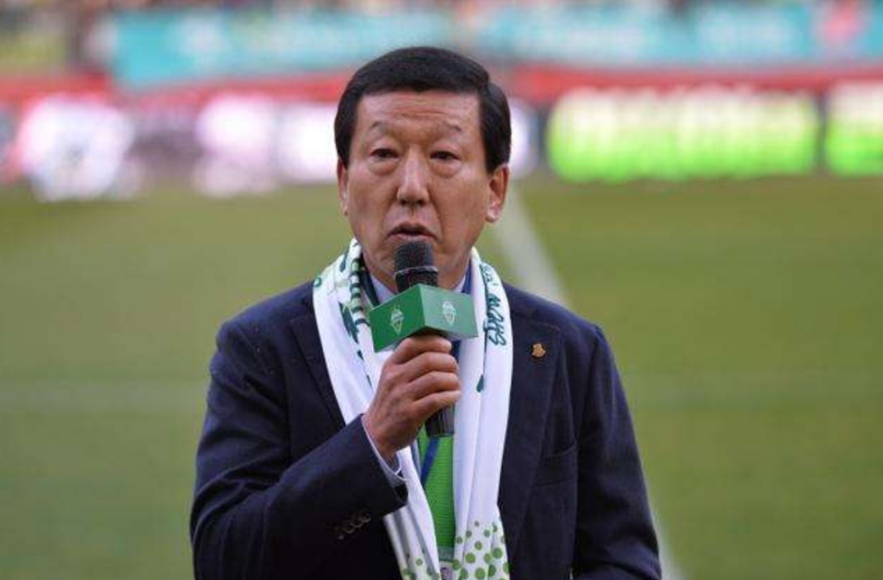 崔康熙努力改善球队的防守和体能,崔康熙上半时防线连丢三球