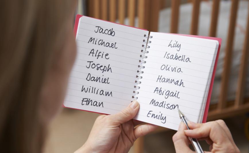 爸爸姓满给女儿取名字,爸爸姓史给娃取名