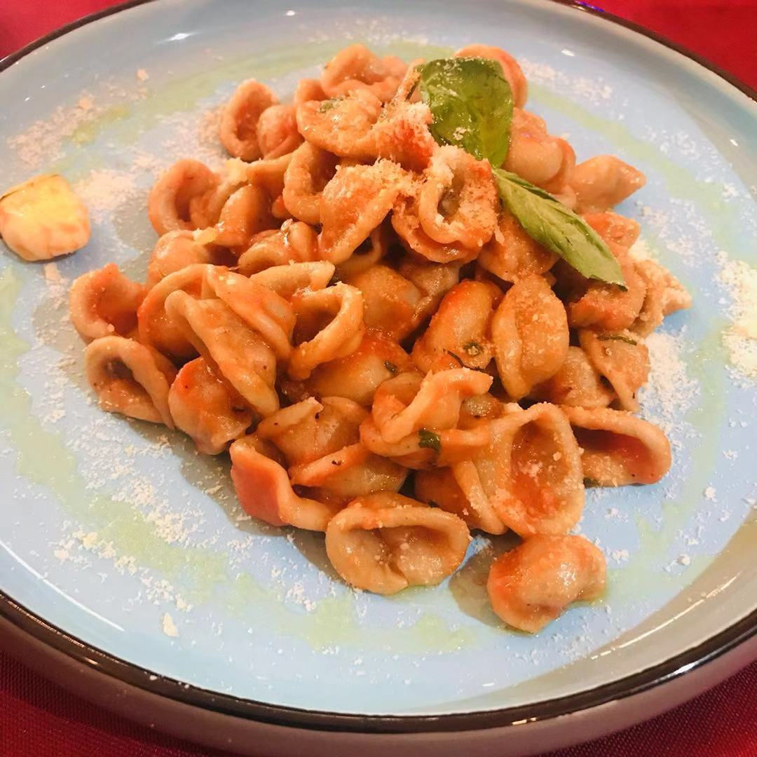 这家意大利西餐厅老板亲自主厨，开了9年，不少青岛人都吃过