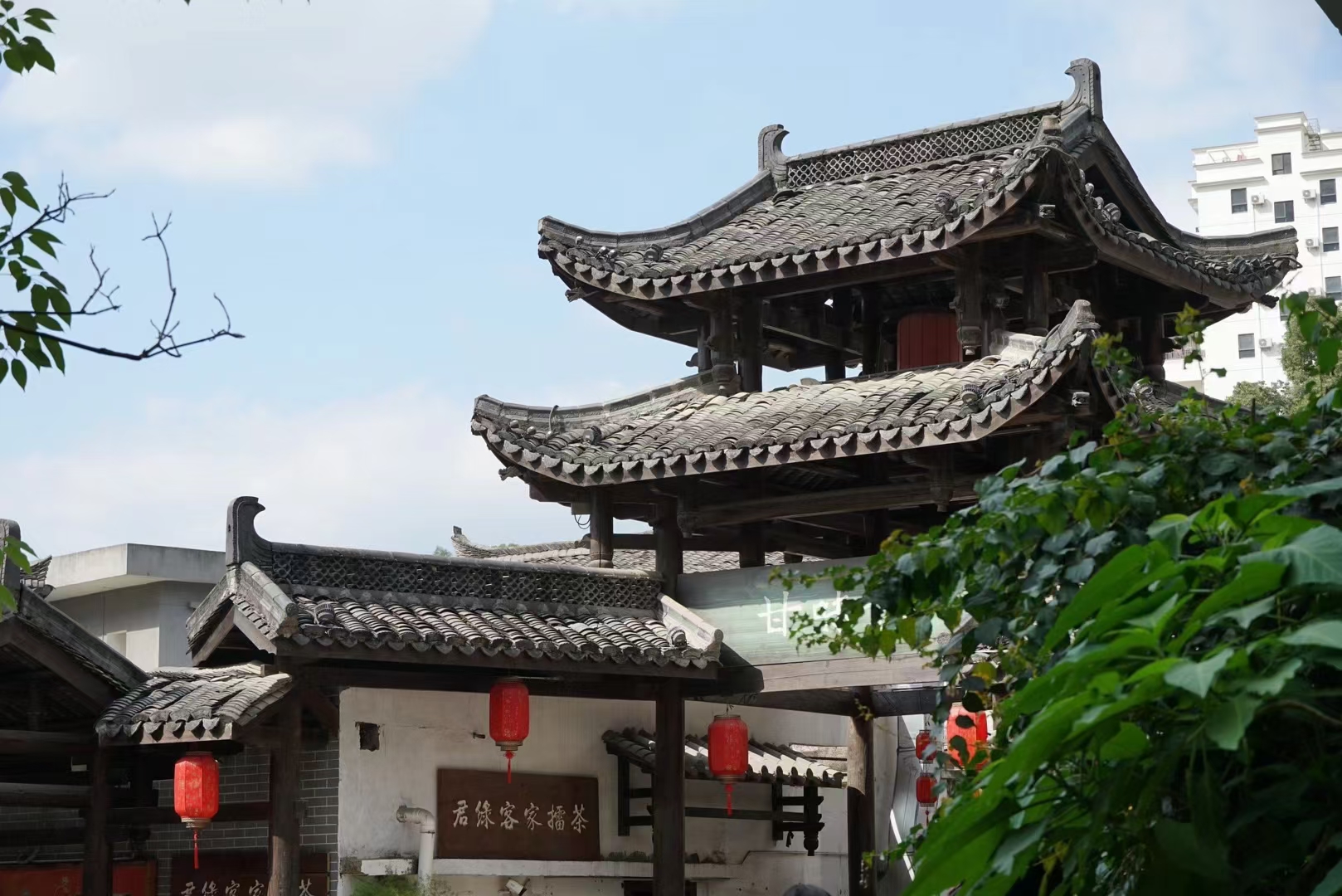 深圳甘坑客家小镇开到几点啊,深圳甘坑客家小镇是属于哪个区