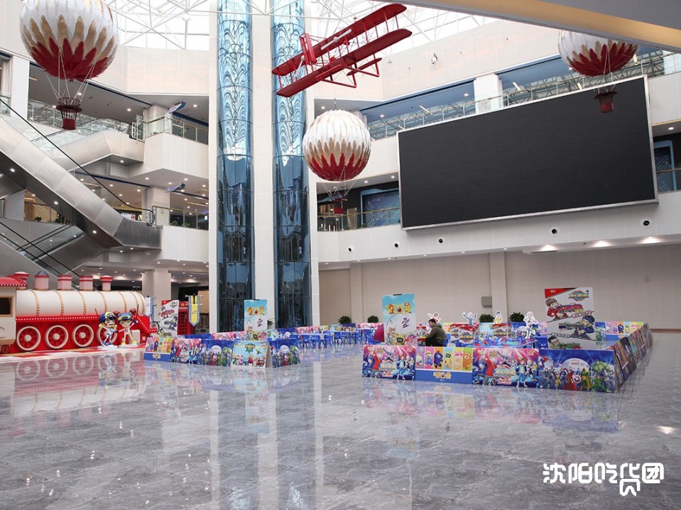 电玩控福利！近万平的游戏世界不投币畅玩！