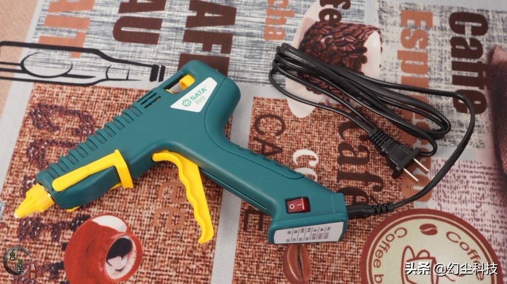 热熔枪儿童手工作业,轻松搞定儿童手工