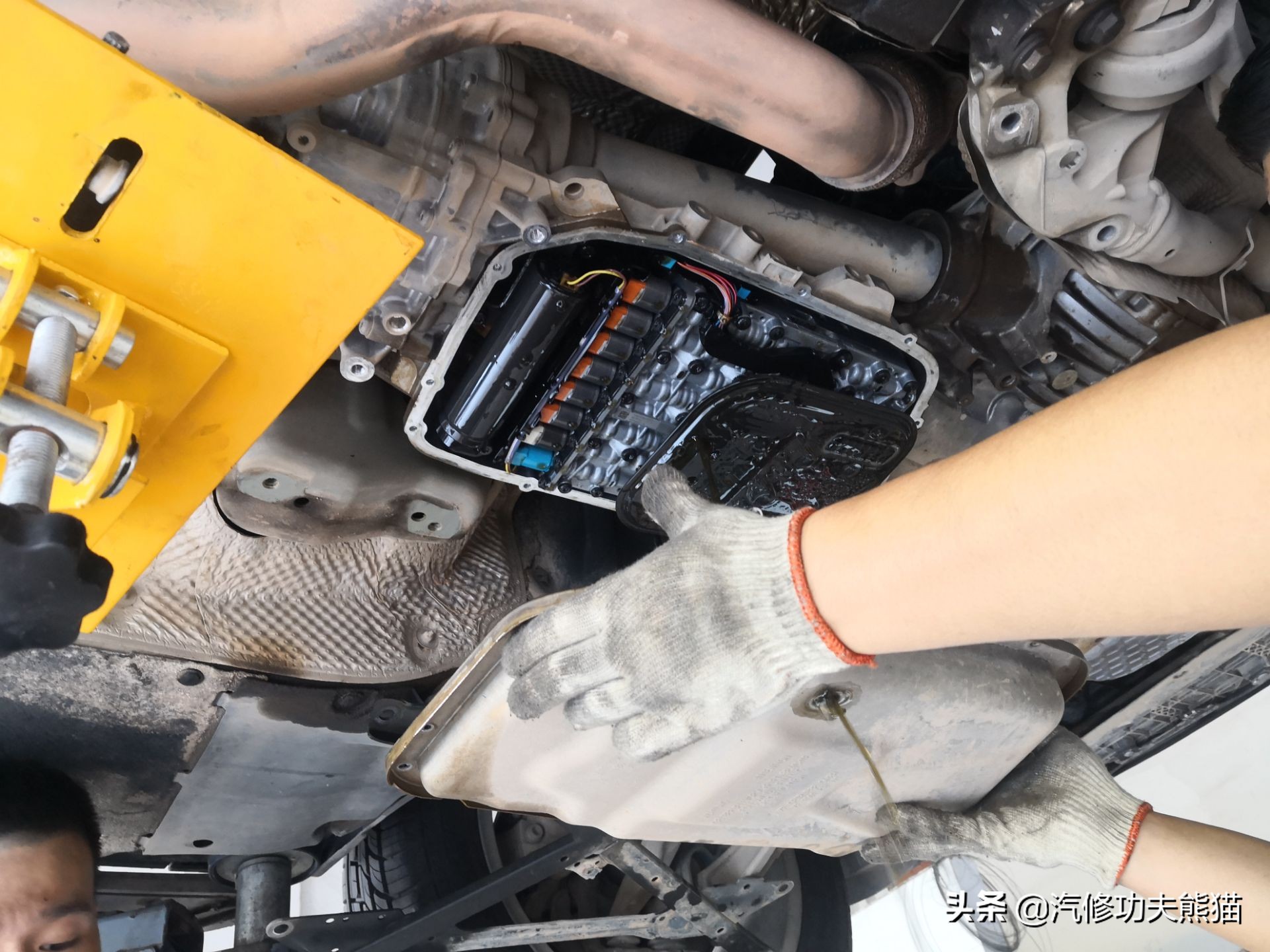 如何检测奥迪三代ea888是否烧机油,大众三代ea888发动机机油灯报警