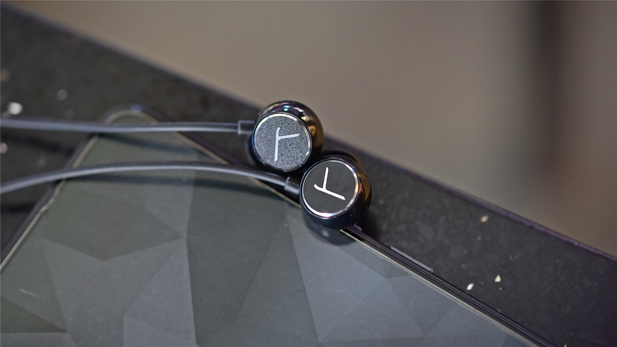 千元级蓝牙耳机测评,拜亚动力FREEBYRD旗舰真无线耳机