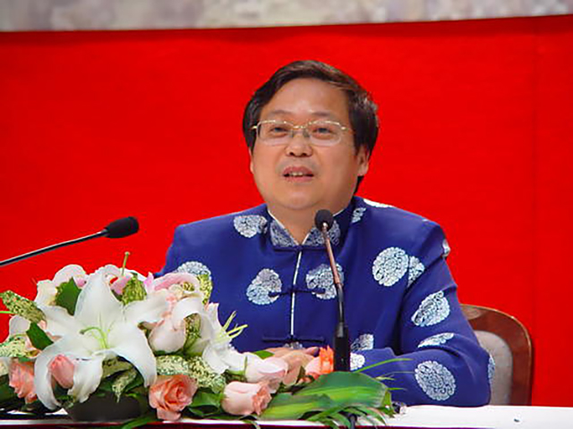 鲍鹏山高学历的野蛮人,鲍鹏山人生三个境界