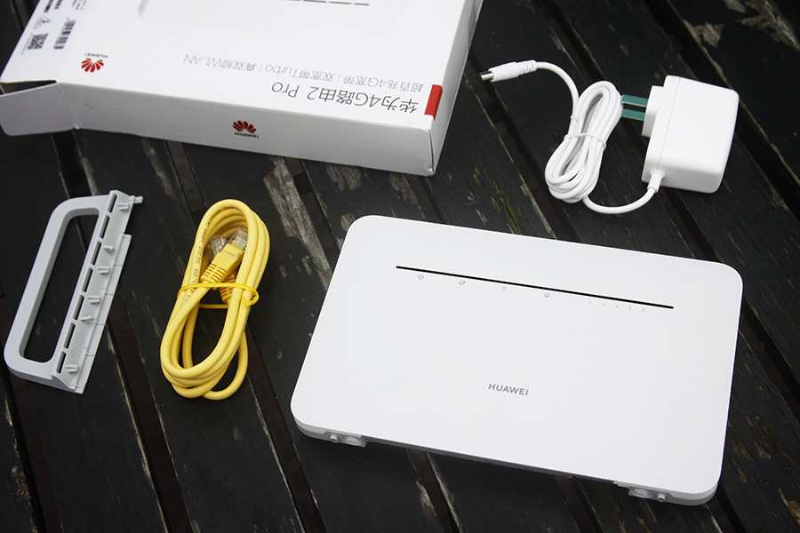 可充可插移动路由器,可移动无需插卡无线路由器