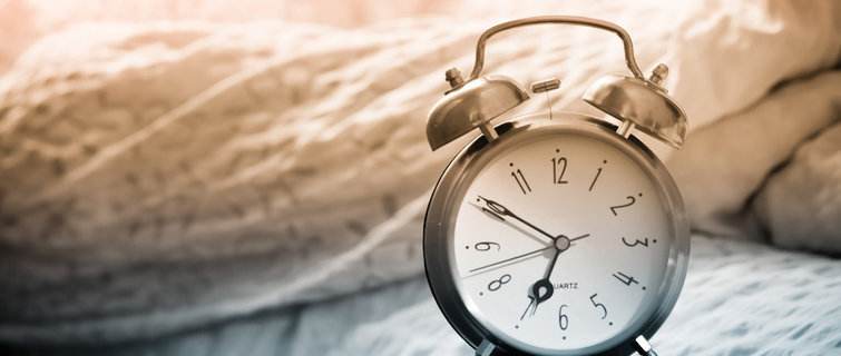 越害怕越睡不着怎么办,越担心睡不着就越睡不着怎么改善