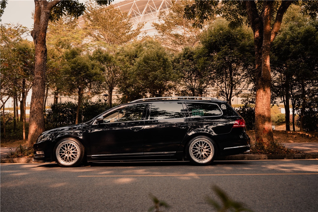 迈腾旅行外观改装,迈腾旅行车内饰改装