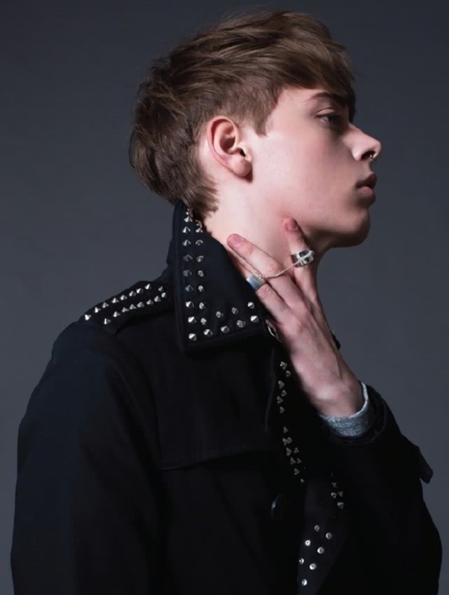 dior难买的腮红色,dior买50还是买100