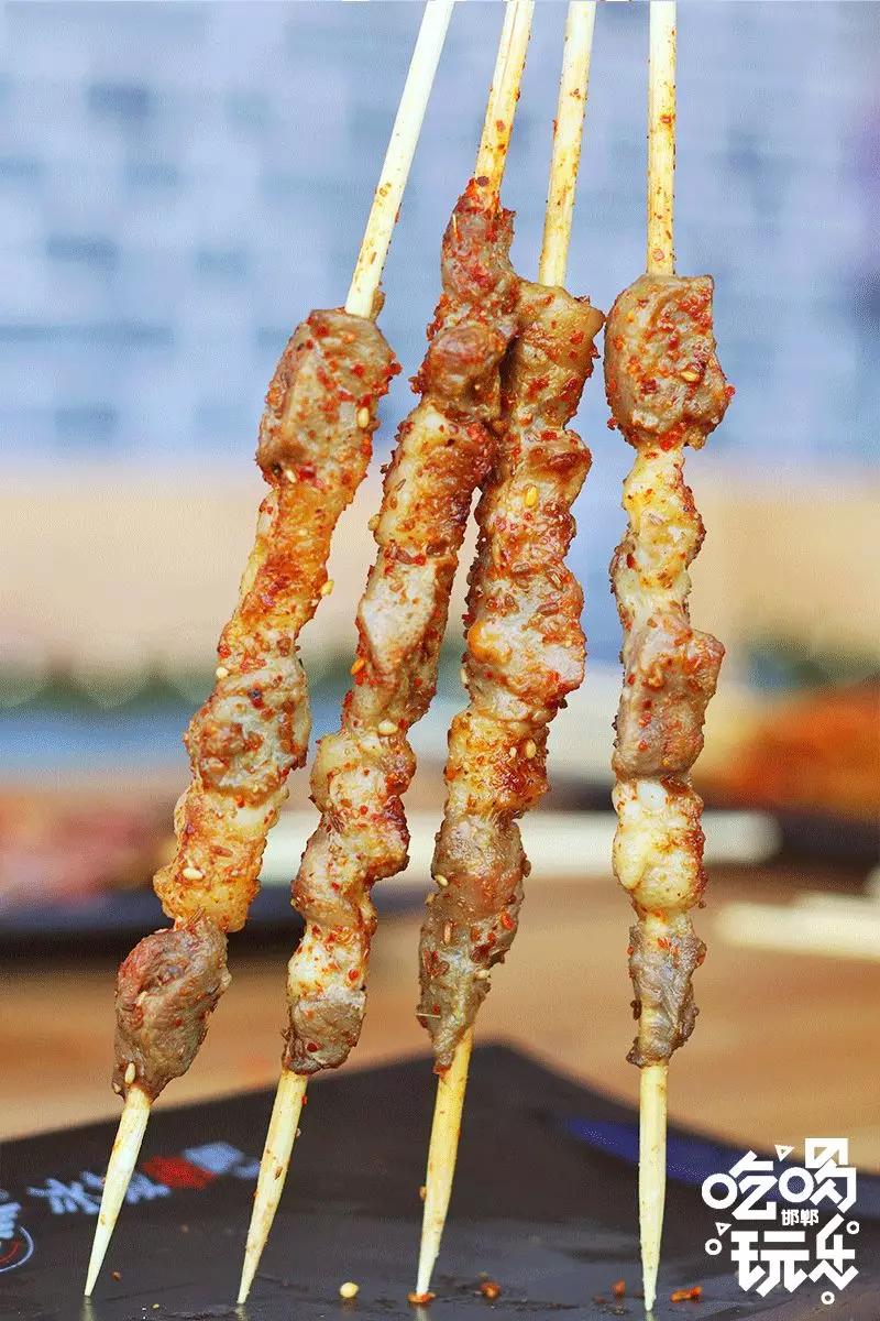 邯郸这家店竟然有着千里之外的东北味儿，4.9折开吃老铁们盘它